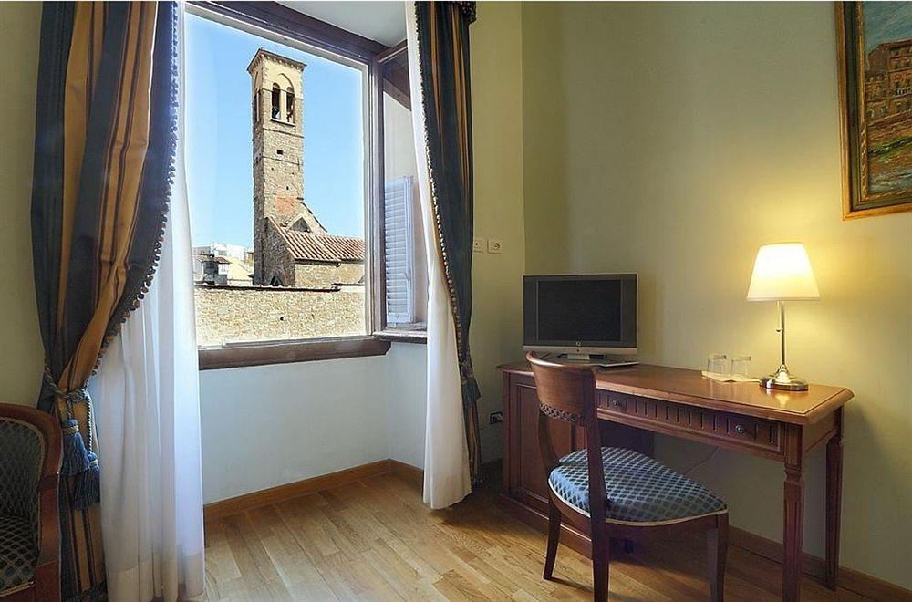 Hotel Bretagna Heritage - Alfieri Collezione Florença Exterior foto