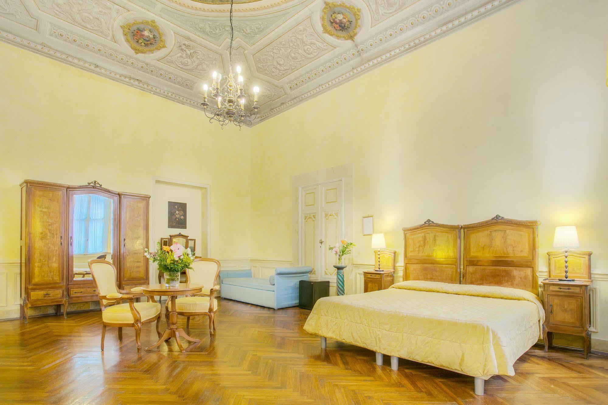 Hotel Bretagna Heritage - Alfieri Collezione Florença Exterior foto